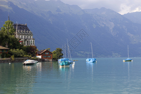 布里恩策湖从瑞士的Iseltwad观测到的jungfra地区的阿尔卑斯山湖brienz背景