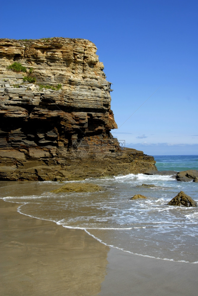 阿斯图里亚海岸的西班牙岩悬崖以北图片