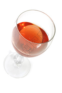 红葡萄酒玻璃杯中白隔绝图片