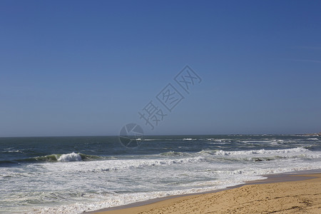 淡蓝色海洋在Pefurgal北部普尔托附近海滩背景