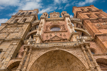 西班牙阿斯托加大教堂的细节图高清图片