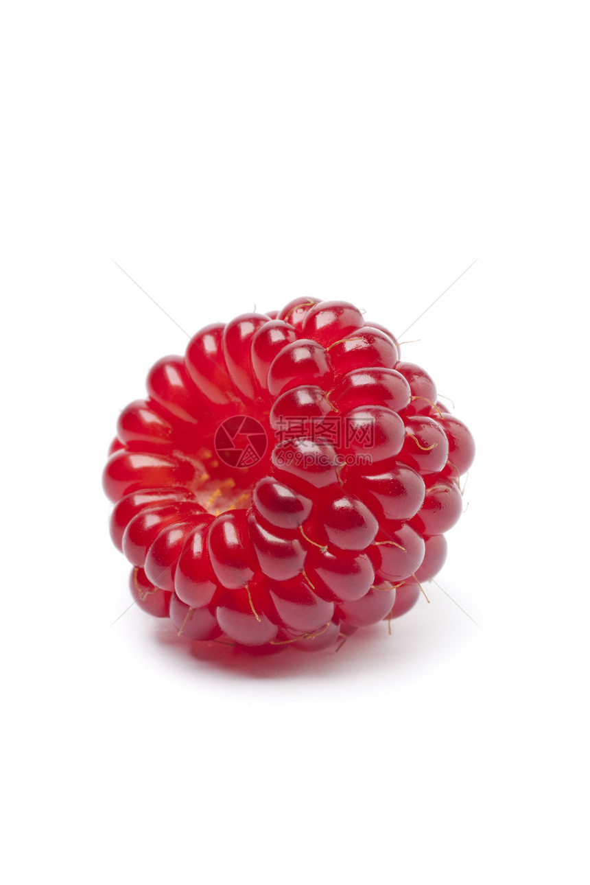 白色背景的一整条红食用日本WineberryRubus红宝石图片
