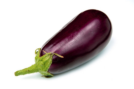 白底孤立的aubergine图片