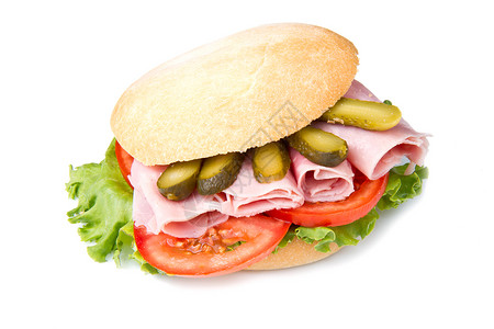 潜艇白背景的火腿三明治和蔬菜背景