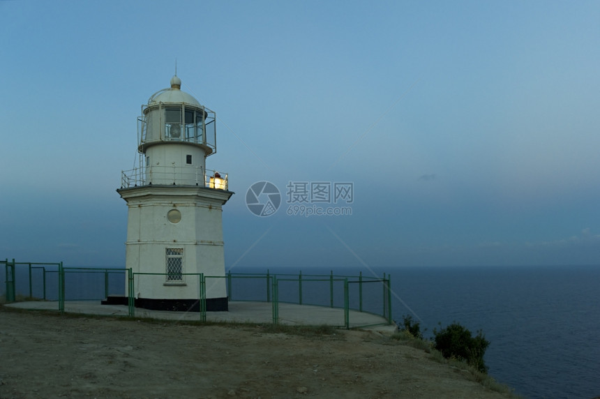 乌克兰里米亚半岛黄昏灯塔图片