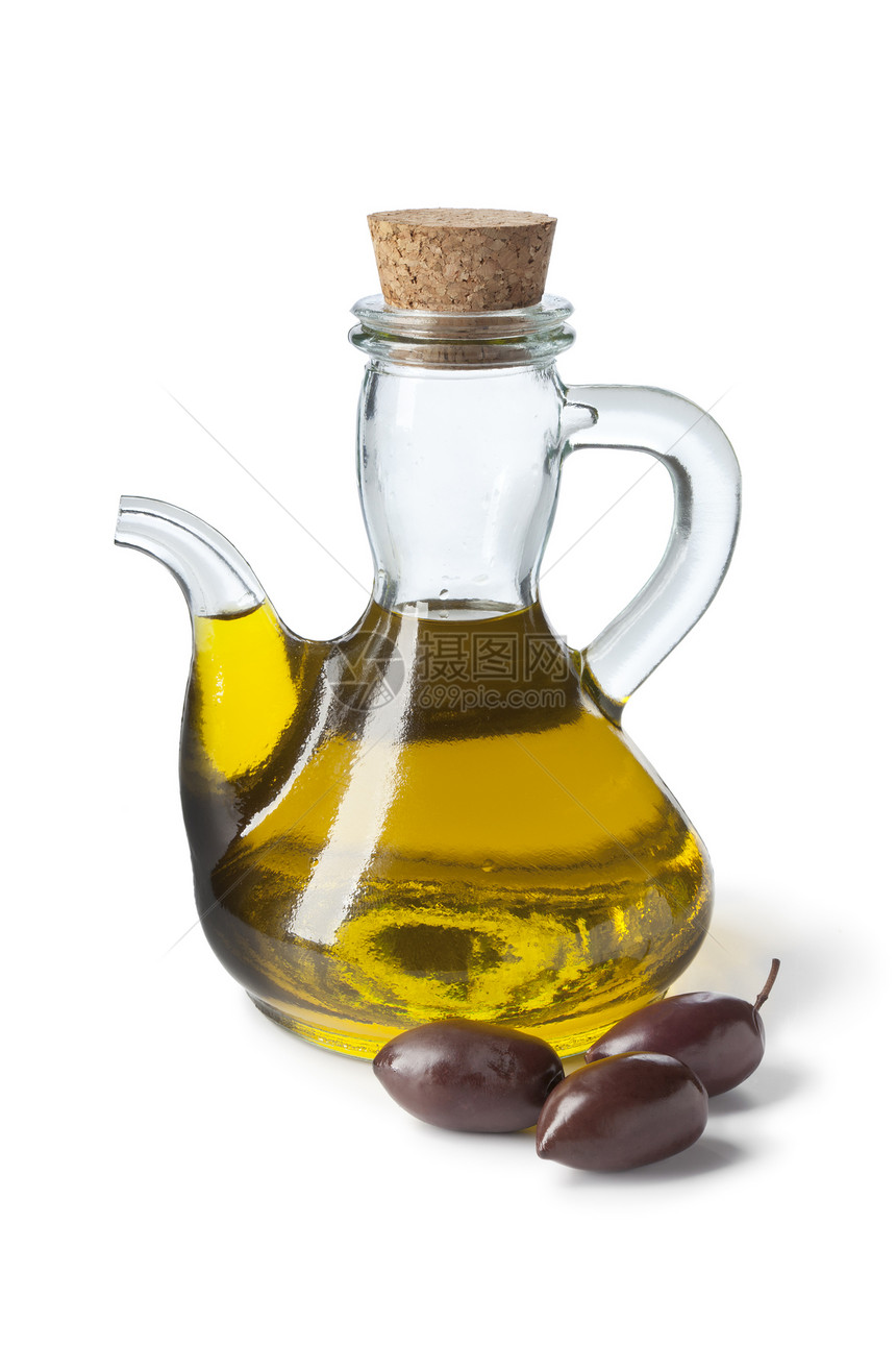 白底带橄榄油和水俣的瓶子图片