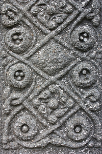 在苏格兰伊奥纳岛古老的石头装饰带有塞热动机图片