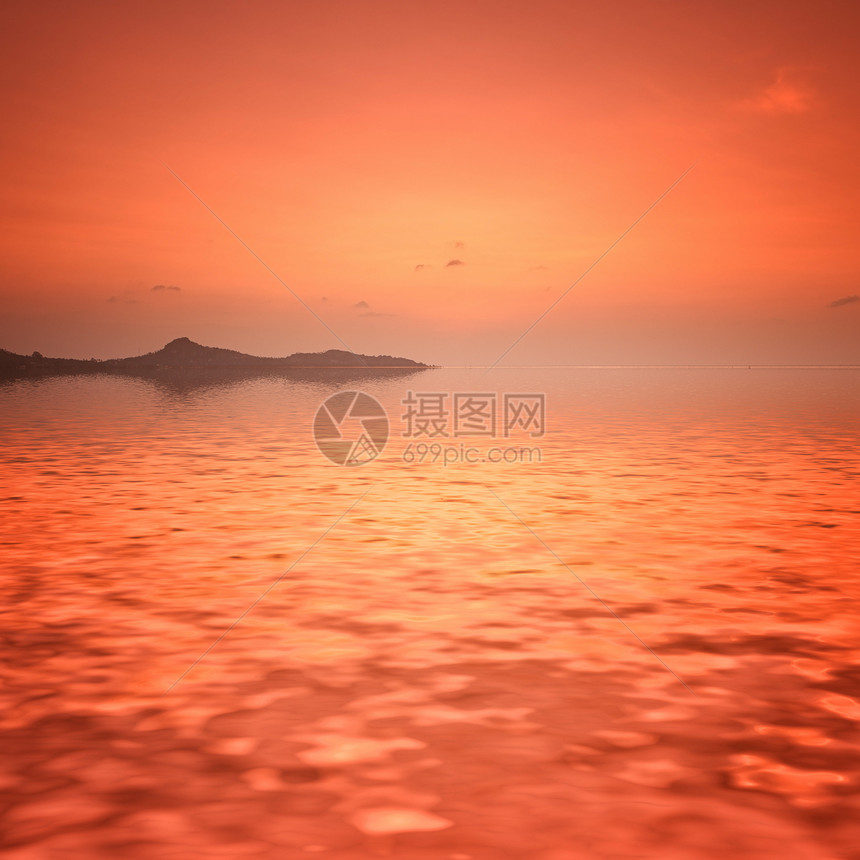 海洋的日出时间泰国高山井岛图片