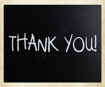 谢你手写黑板上的白粉笔背景图片