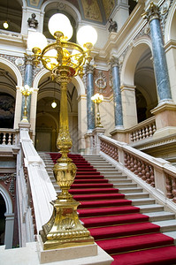 布拉格博物馆红地毯楼梯图片