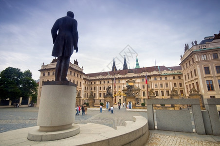 布拉格的JanMasarik纪念碑图片