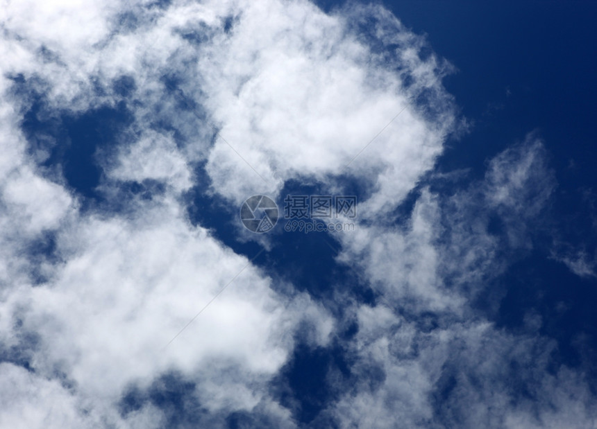 蓝天空背景图片