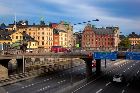 瑞典斯德哥尔摩市中心街口图片
