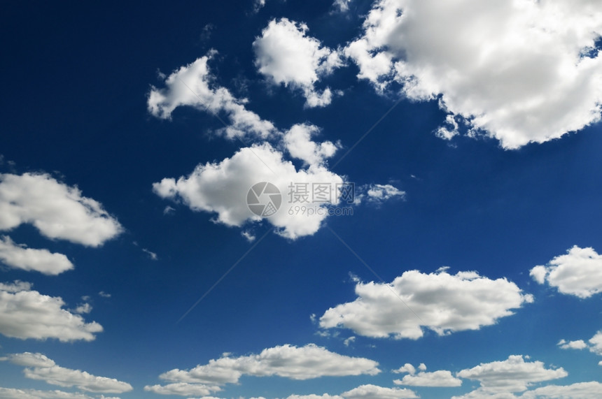 云的天空图片