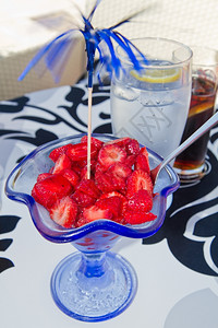 草莓杯图片