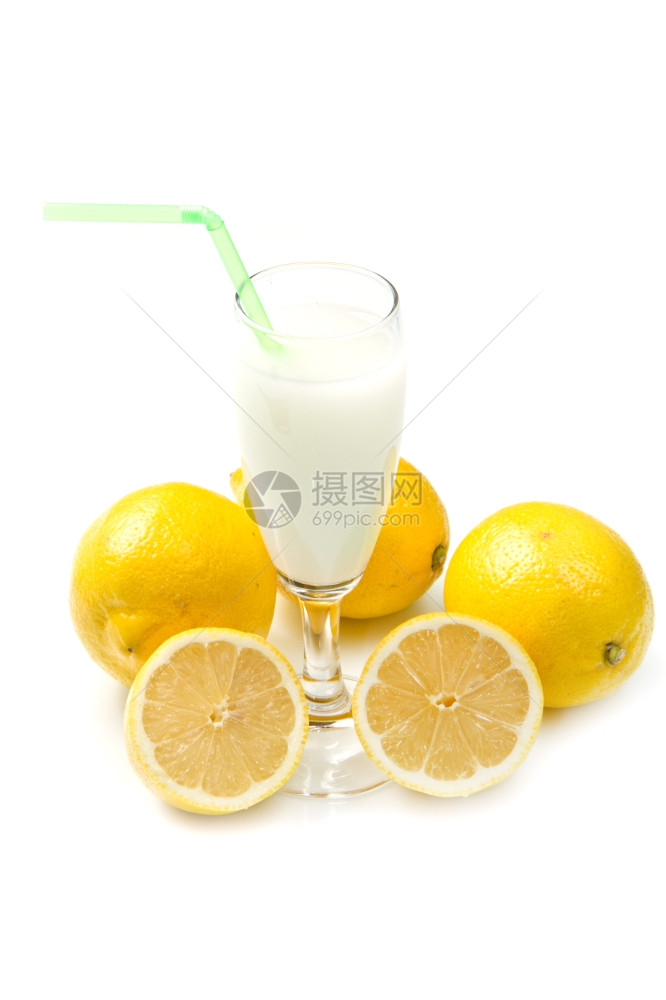 白色背景的柠檬糖图片