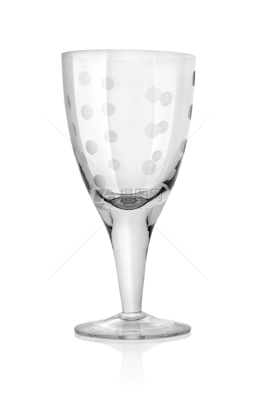 白背景上孤立的葡萄酒杯图片