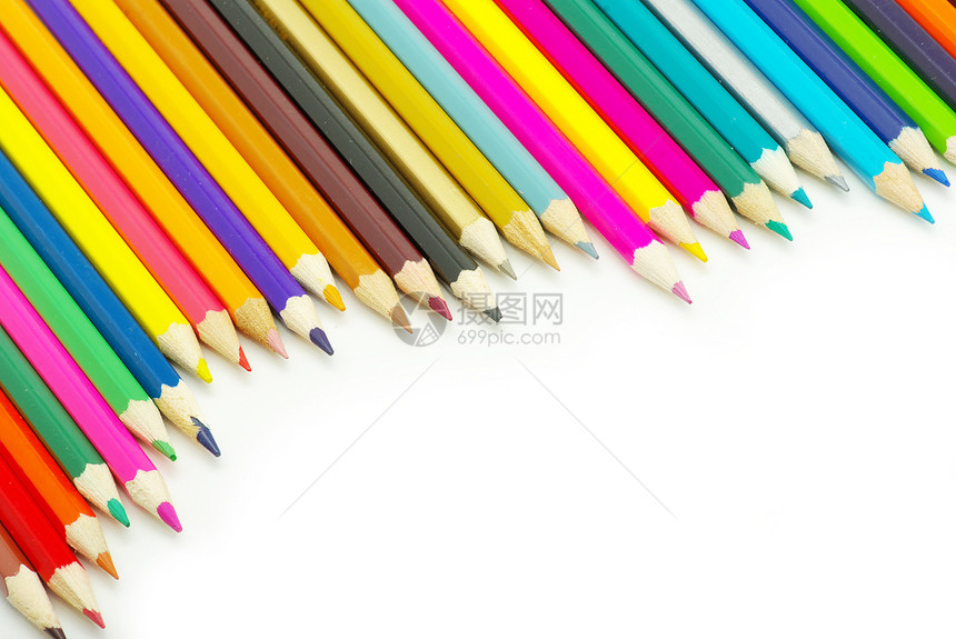 白色背景的彩铅笔分类图片