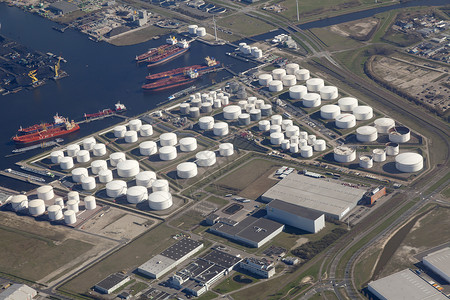 荷兰鹿特丹佩尼斯港与石化工业的空中观察背景