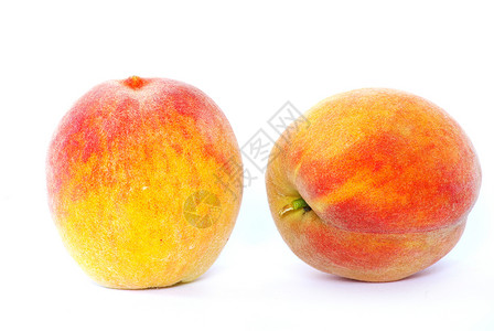 两颗桃子白分离图片