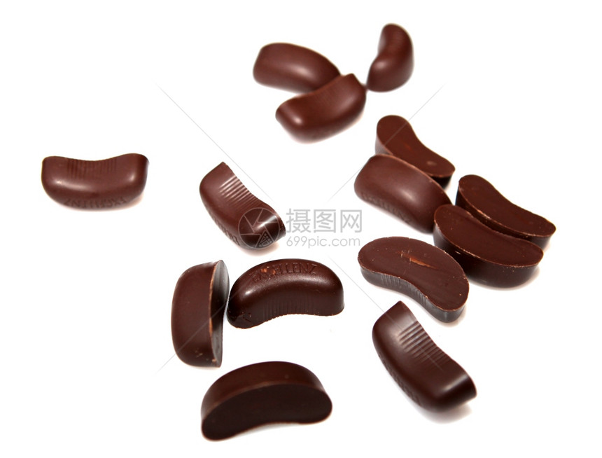 月亮形状的巧克力糖果图片