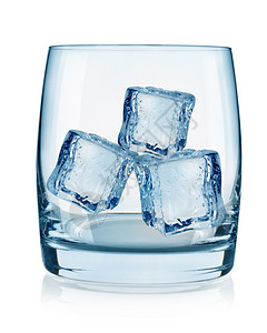 白色背景上孤立的玻璃和冰雪方体图片