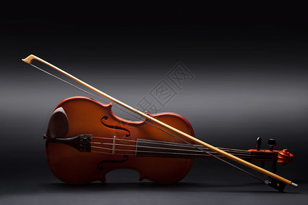 黑色背景的violin图片