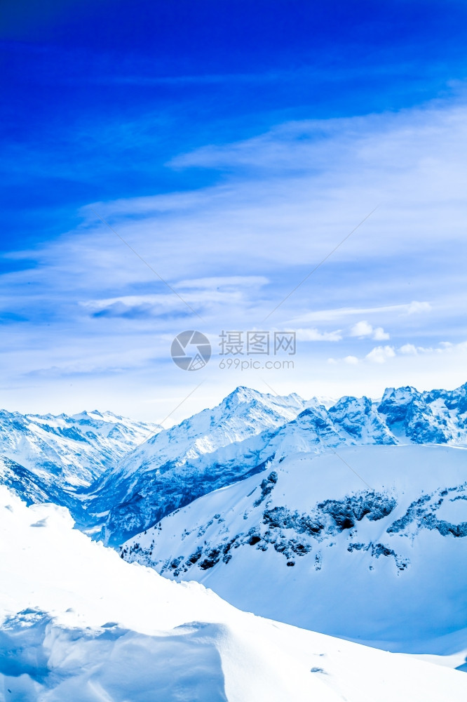 冬季地貌山景观美丽的冬天图片