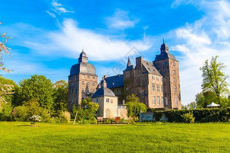德国城堡美丽的夏季景色高清图片