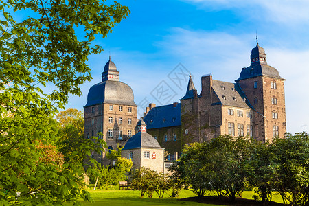 德国城堡美丽的夏季景色图片