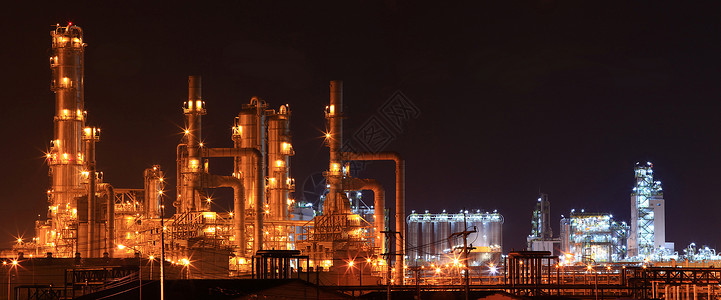 石油炼厂的广度图片