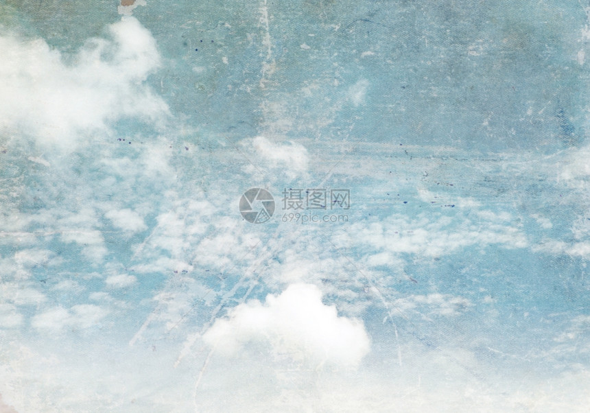 云层天空的反光图片
