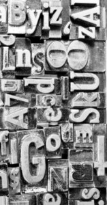 带字母的木制玩具立方体Wooden字母区块图片