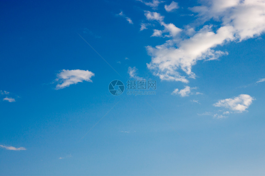 蓝天空云图片