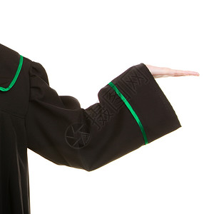 关闭女律师的空手掌穿著经典油波兰黑色绿袍图片
