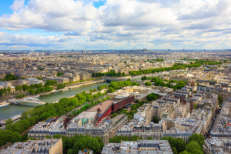 巴黎的景色塞纳河和蒙特马山从埃菲尔塔图片
