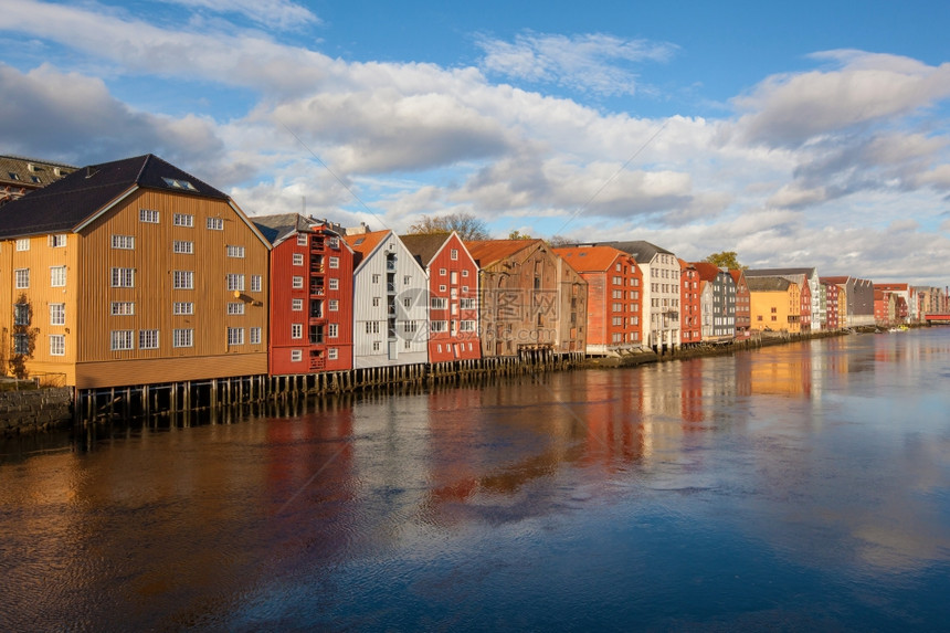 挪威特隆海市风景图片