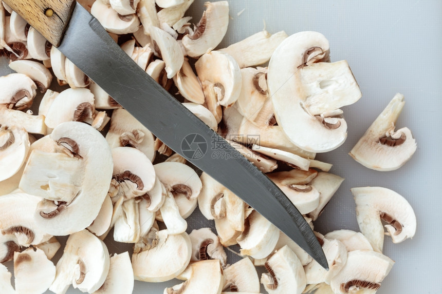 蔬菜食品新鲜白蘑菇的切片图片