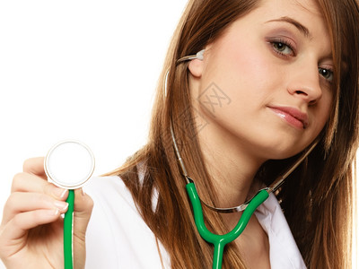 妇女穿实验室大衣的肖像白外科听诊器医生保健护理图片