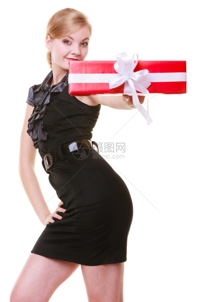 穿着黑色衣服的金发女孩年轻黑衣拿着大红色圣诞礼物盒带白丝图片