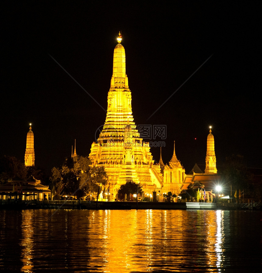 Bangkokthailand的WatArun寺庙图片