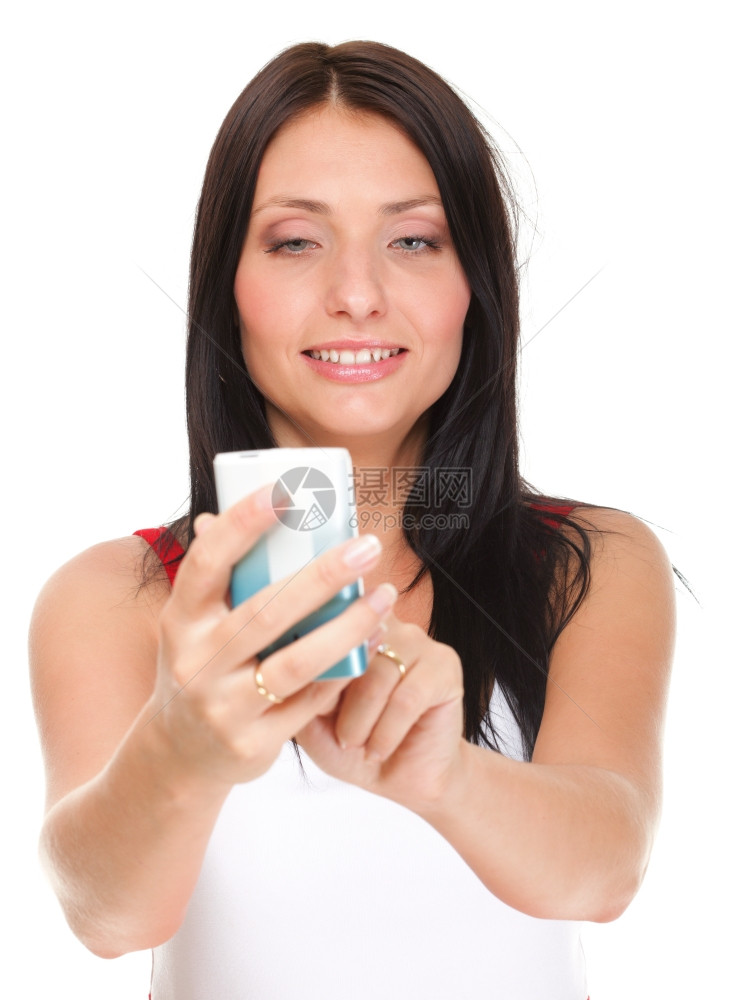 美丽的年轻女子手机在白色上被隔绝图片