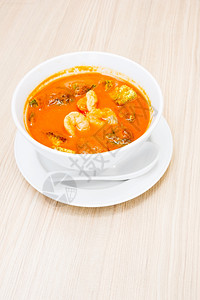热虾和酸红咖喱汤图片