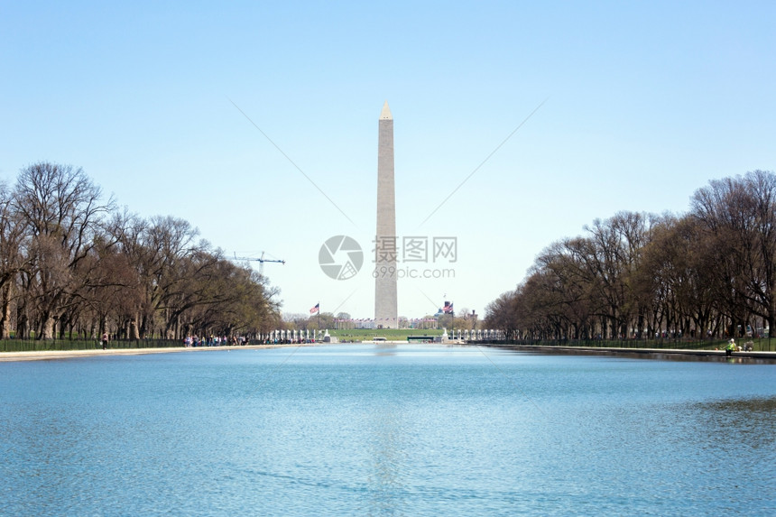 林肯纪念馆新反射池中华盛顿纪念碑的反射图片