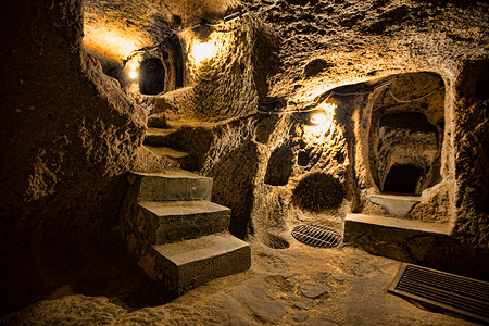 卡帕多西亚土耳其德林库尤洞穴城高清图片