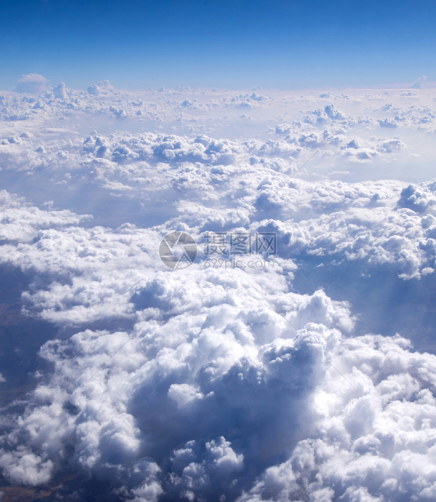 空中的云彩风景图图片