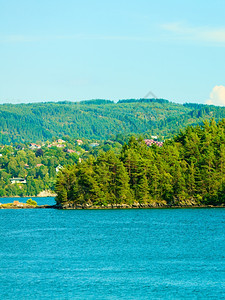 旅游度假和行挪威斯堪的纳维亚卑尔根附近的风景和海湾图片
