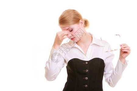 精神紧张的女商人担心年轻头部或鼻疼痛图片