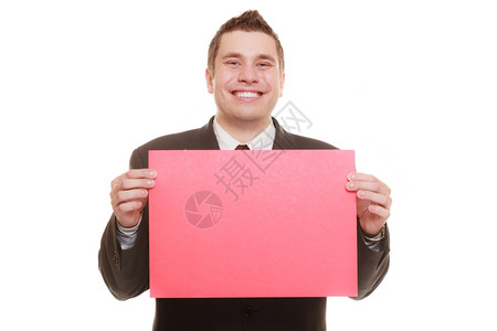 快乐男子持有红色空白副本间的签名用于白色背景上孤立的文本图片