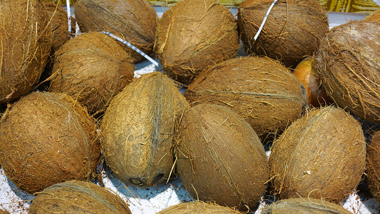 超级市的开椰子作为背景出售图片